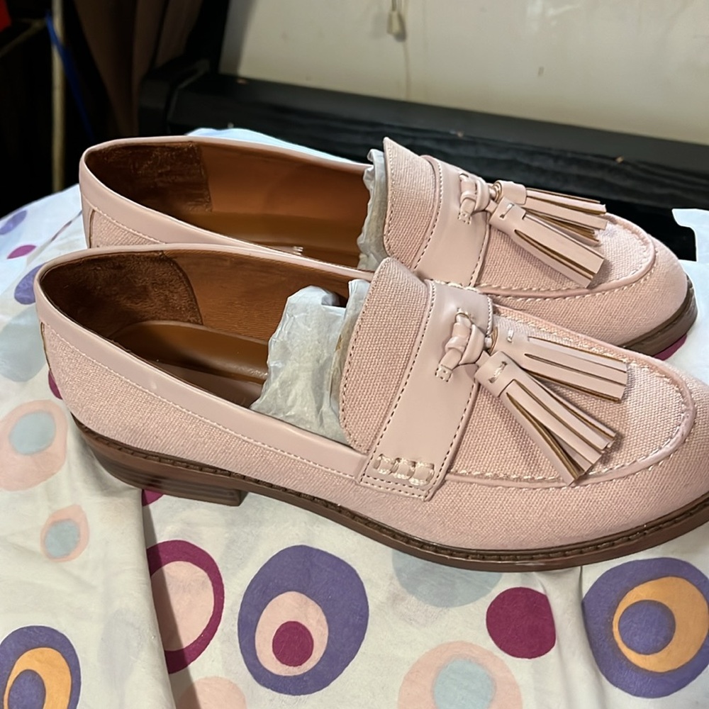 Shoes - Picture 9 of 12